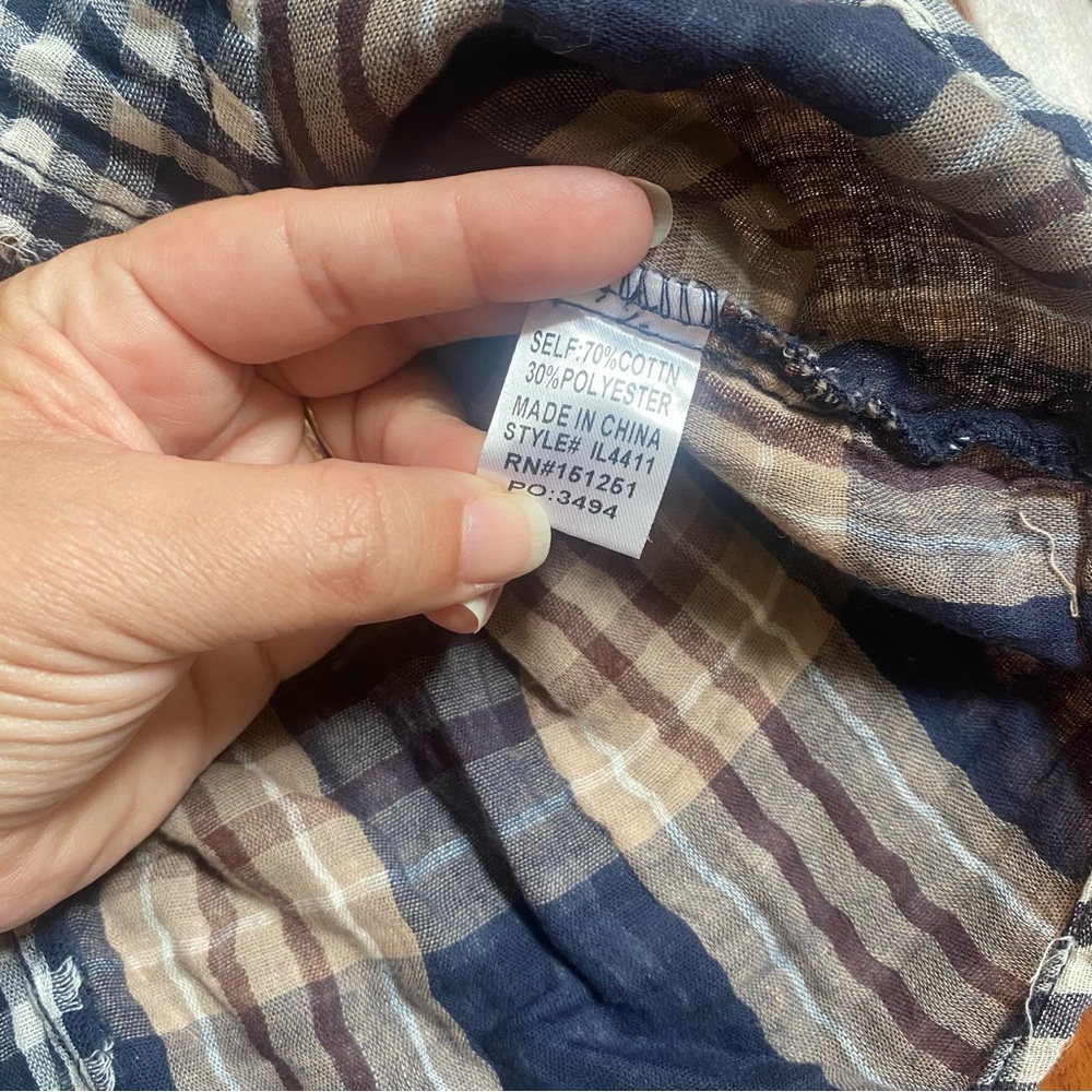 NEW In Loom Navy Brown Plaid Gingham Button Up Blouse Size Medium - Picture 4 of 7